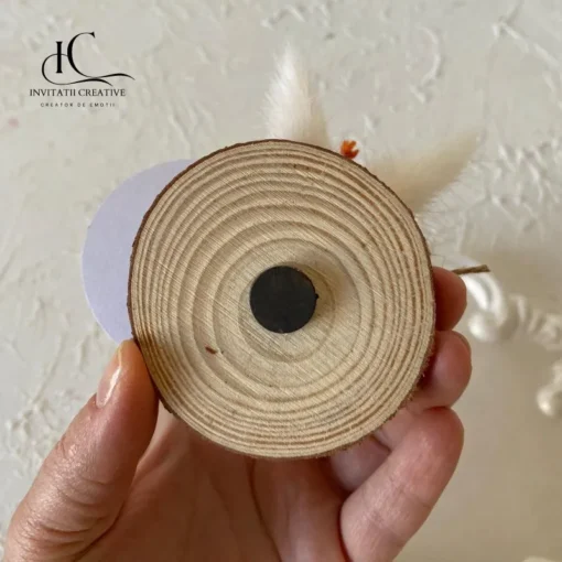 Alternative view of Marturie Suport Lemn Magnetic cu Buchet Flori Uscate Bej-Orange