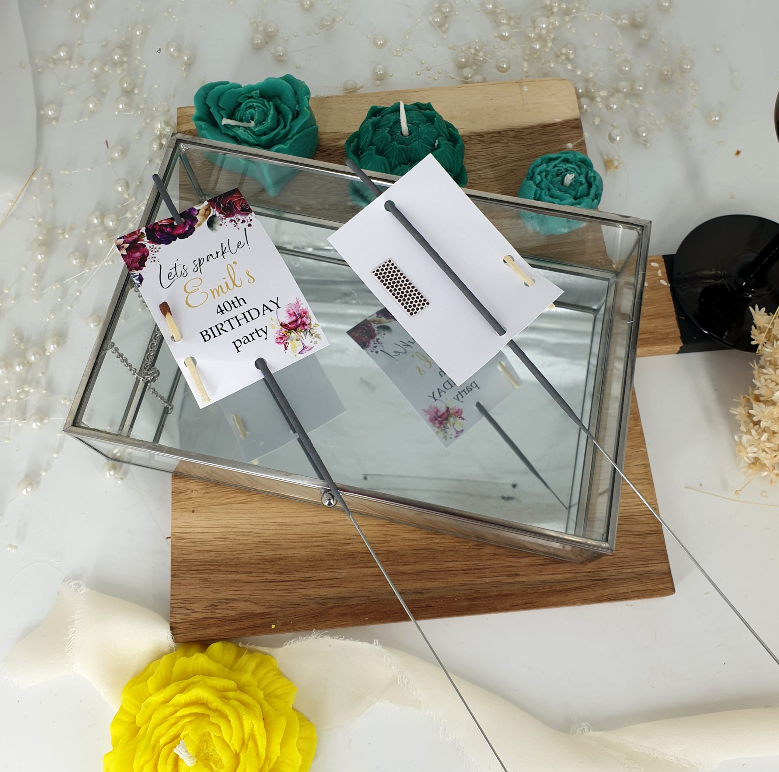 Artificii de Mana 28 cm Elegante Aniversare cu Motiv Floral Bordo