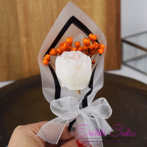 Marturie buchetel cu lumanare boboc bujor si frunze portocalii 3