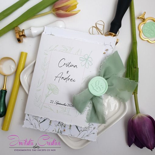 Invitatie de nunta cu detalii florale minimaliste