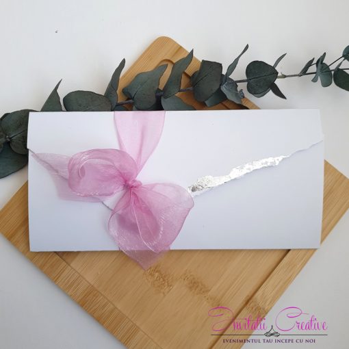 Alternative view of Invitatie de nunta cu floare lila si frunze verzi