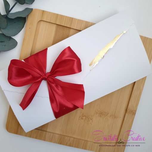 Alternative view of Invitatie de nunta cu flori bordo si margini aurite