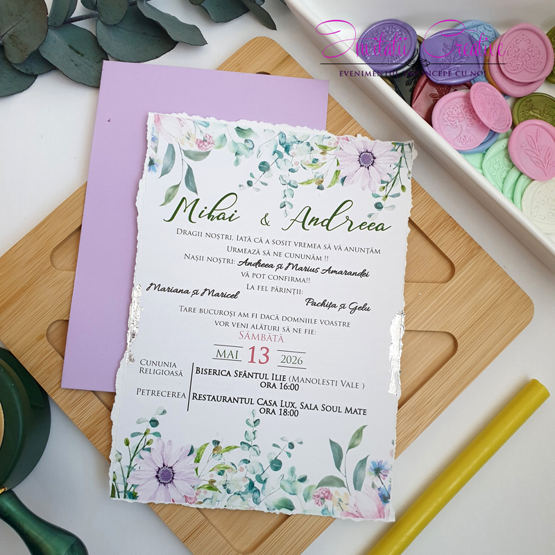 Invitatie nunta cu margareta lila si foita argintie 1