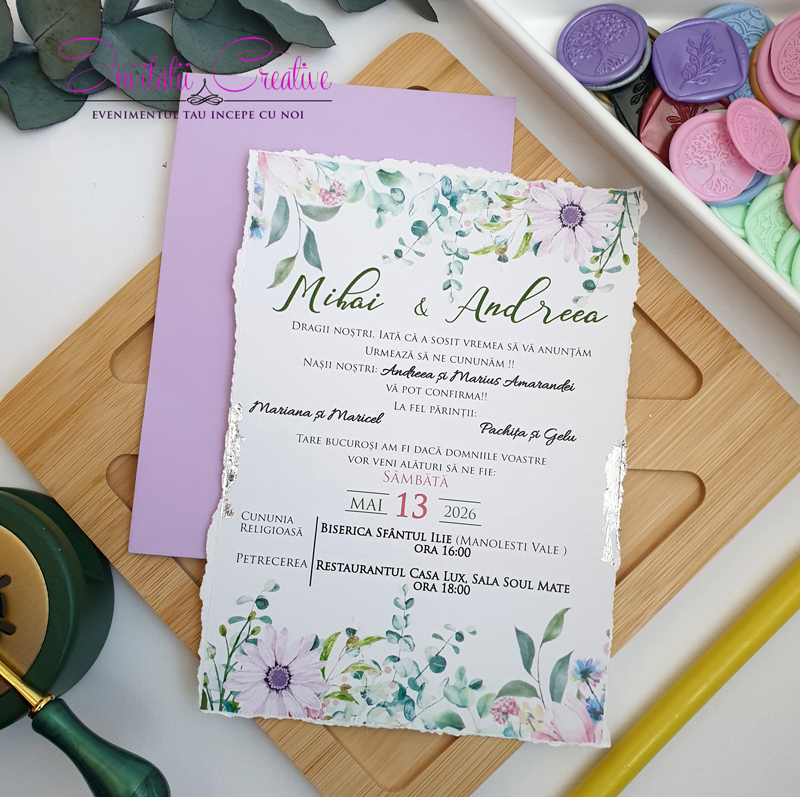 Invitatie nunta cu margareta lila si foita argintie - imagine 5