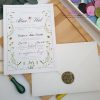 Invitatii de nunta cu floricele de camp si sigiliu patern (2)