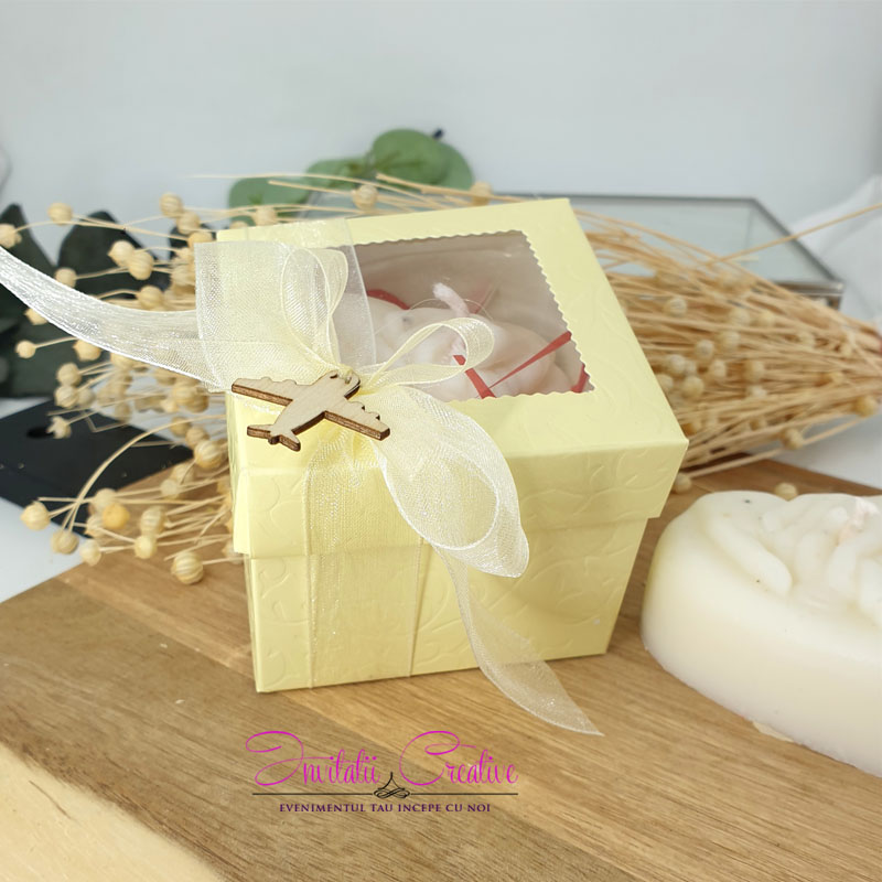 Marturie Nunta Lumanare Parfumata Inima cu Maini Tematica Travel - imagine 3