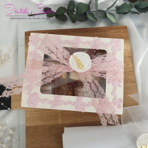 Set Mirodenii Prima Baita cu Nasii Dantela si Sigiliu