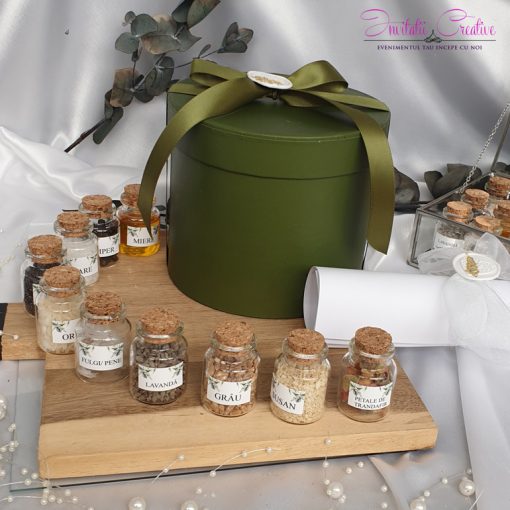 Cutiuta cu mirodenii pentru Baita de a doua zi verde olive