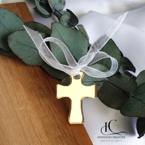 Cruciulite de botez aurii pentru fetita