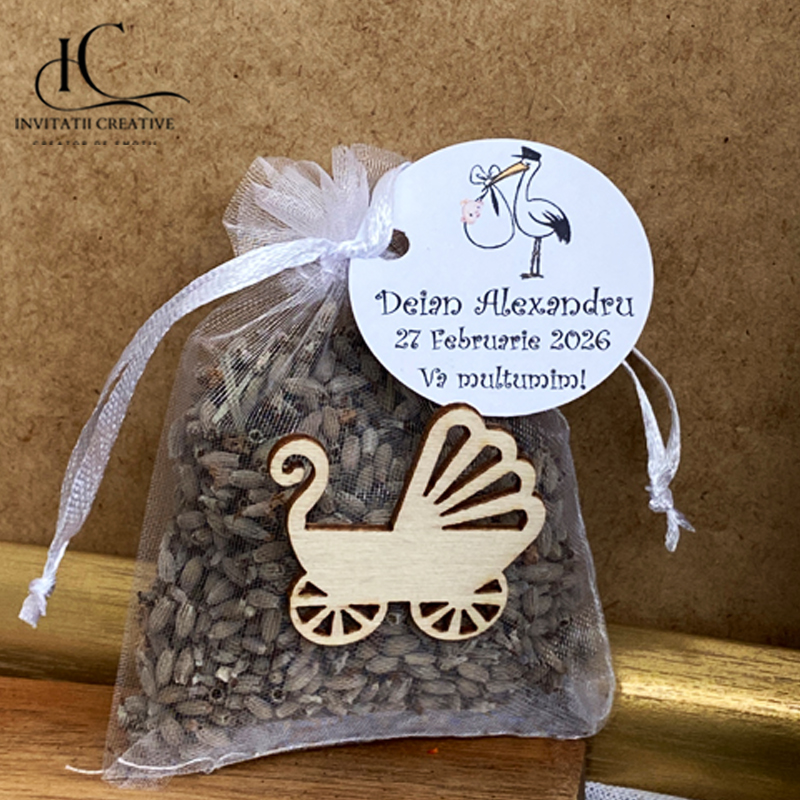 Marturii saculeti cu lavanda cu carucior din lemn kraft