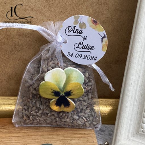 Marturii saculeti cu lavanda cu floare galbena