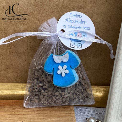 Marturii saculeti cu lavanda cu hainuta bleu