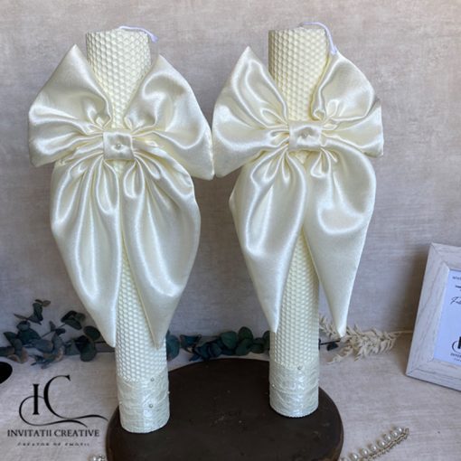 Set Lumanare nunta cu funda diafana din satin ivoire