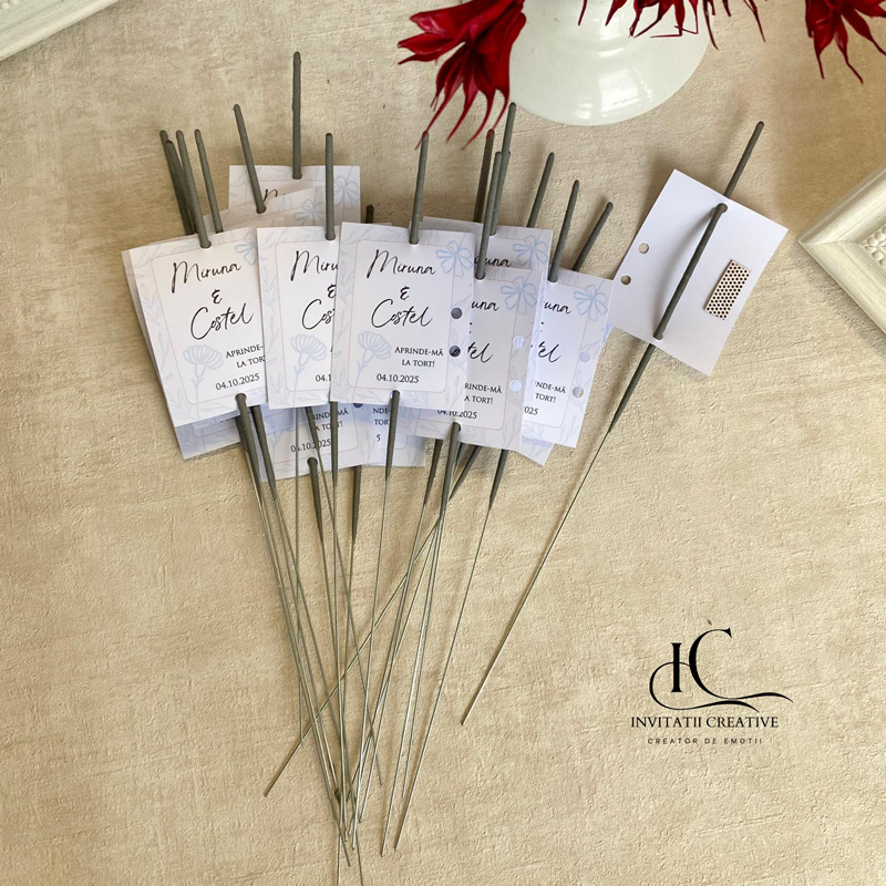 Artificii de Mana Tort cu Motiv Floral Delicat Bleu - imagine 3