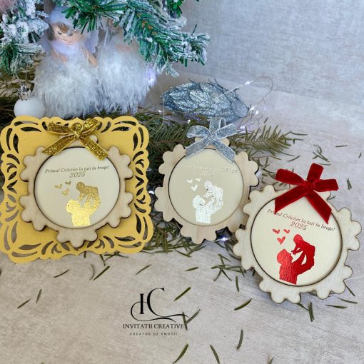 Glob Brad Fulg Primul Craciun in Brate la Tati