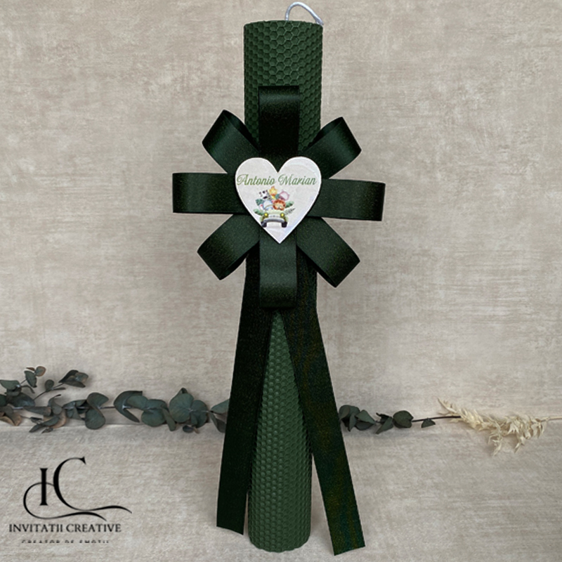 Lumanare botez baiat verde personalizata Jungla in Masina