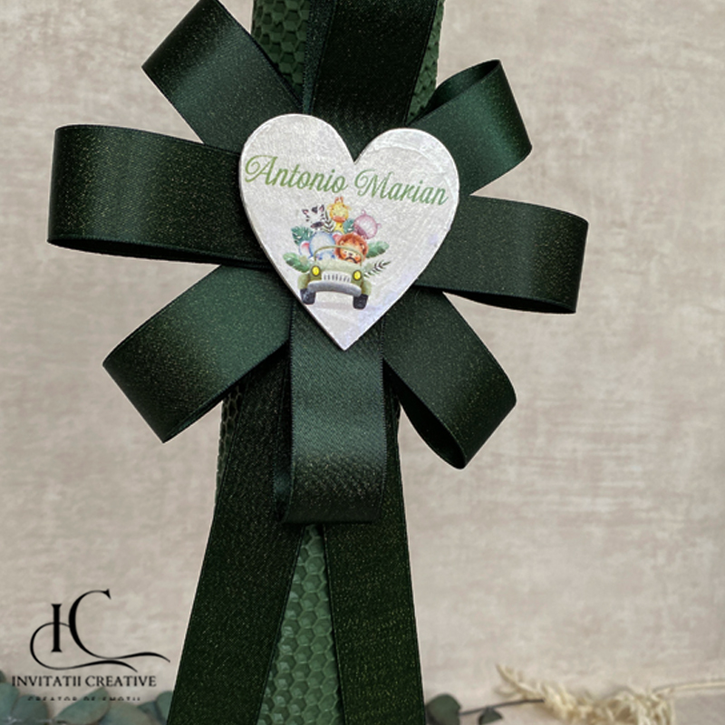 Lumanare botez baiat verde personalizata Jungla in Masina - imagine 2