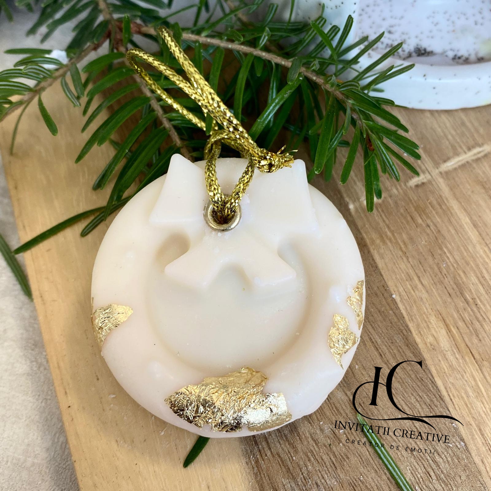 Set Cadou 8 Odorizante Dulap Figurine Festive cu Foita Aurie - imagine 7