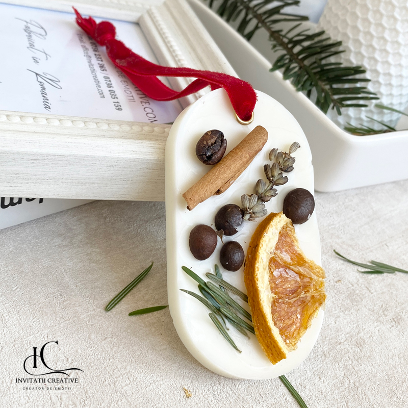 Spiritul Crăciunului – odorizant handmade cu arome de iarnă