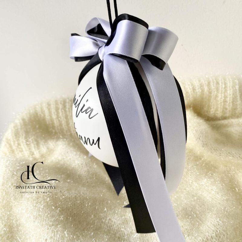Cadou Craciun Glob Personalizat Alb-Negru Familia - imagine 5