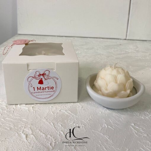 Martisor in Vas Ceramic Lumanare Parfumata cu Floare Nufar