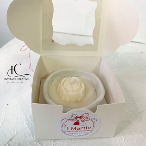 Alternative view of Martisor in Vas Ceramic Lumanare Parfumata cu Trandafiras
