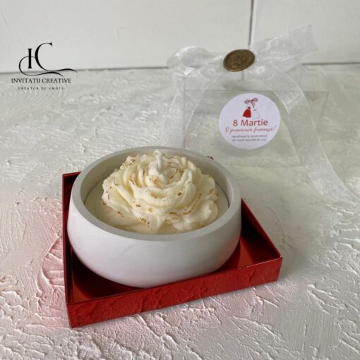 Cadou Deosebit Lumanare Parfumata cu Bujor Inflorit GoldDust 