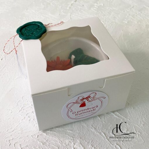Alternative view of Cadou Martisor Lumanare Parfumata Floare rosie si Frunze