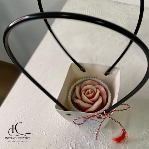 Alternative view of Cadou Martisor Lumanare cu Trandafir Alb-Rosu Parfumata