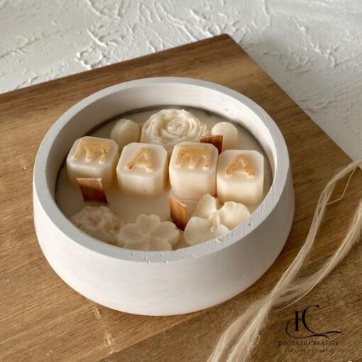 Lumanare Parfumata Cadou Mama cu Flori Diafane