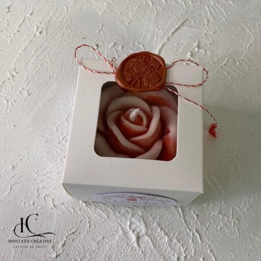 Alternative view of Lumanare Parfumata Martisor Trandafir Alb-Rosu