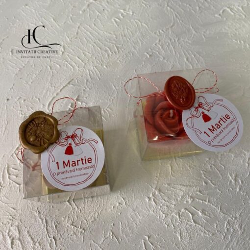 Alternative view of Martisor Deosebit Lumanare Parfumata Trandafir