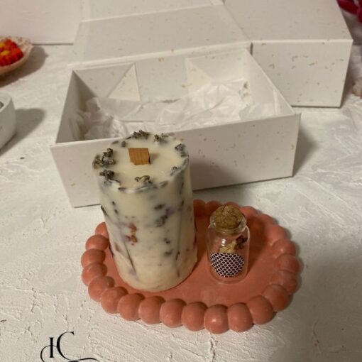 Alternative view of Set Cadou Lumanare Botanica si Suport Ceramic Lavander Love