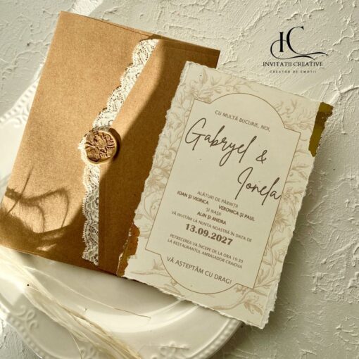 Invitatie de Nunta Boema cu Dantela Foita aurie si Sigiliu