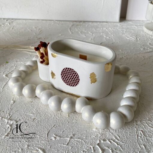 Lumanare Parfumata cu Suport Chibrituri si Scaparici