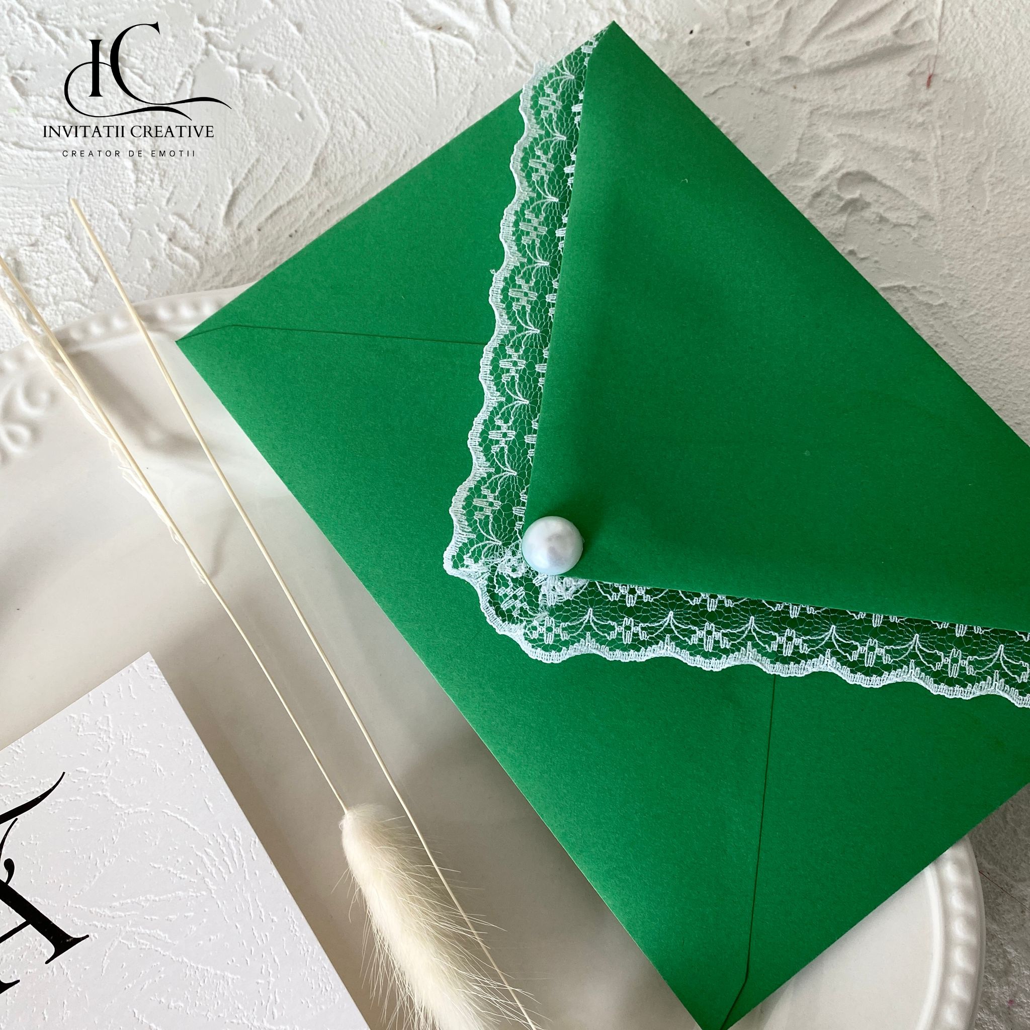 Invitatie de Nunta Eleganta Plic verde cu Dantela si Perla - imagine 3