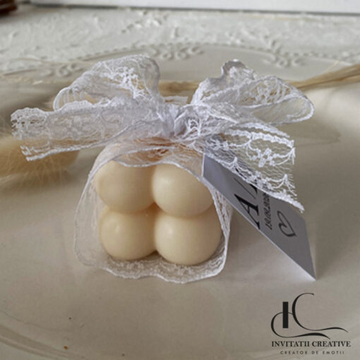 Lumanare parfumata bubble cu dantela